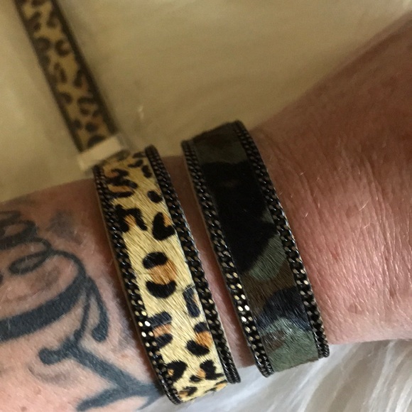 NWT- LAST FEW -Boutique Leopard Magnetic bracelets - Picture 2 of 8